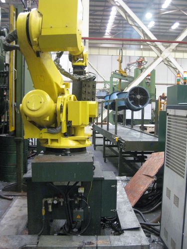 喷雾压铸取件机器人 工业机器人压铸取件 工业机器人厂家